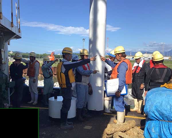 安全確認の様子